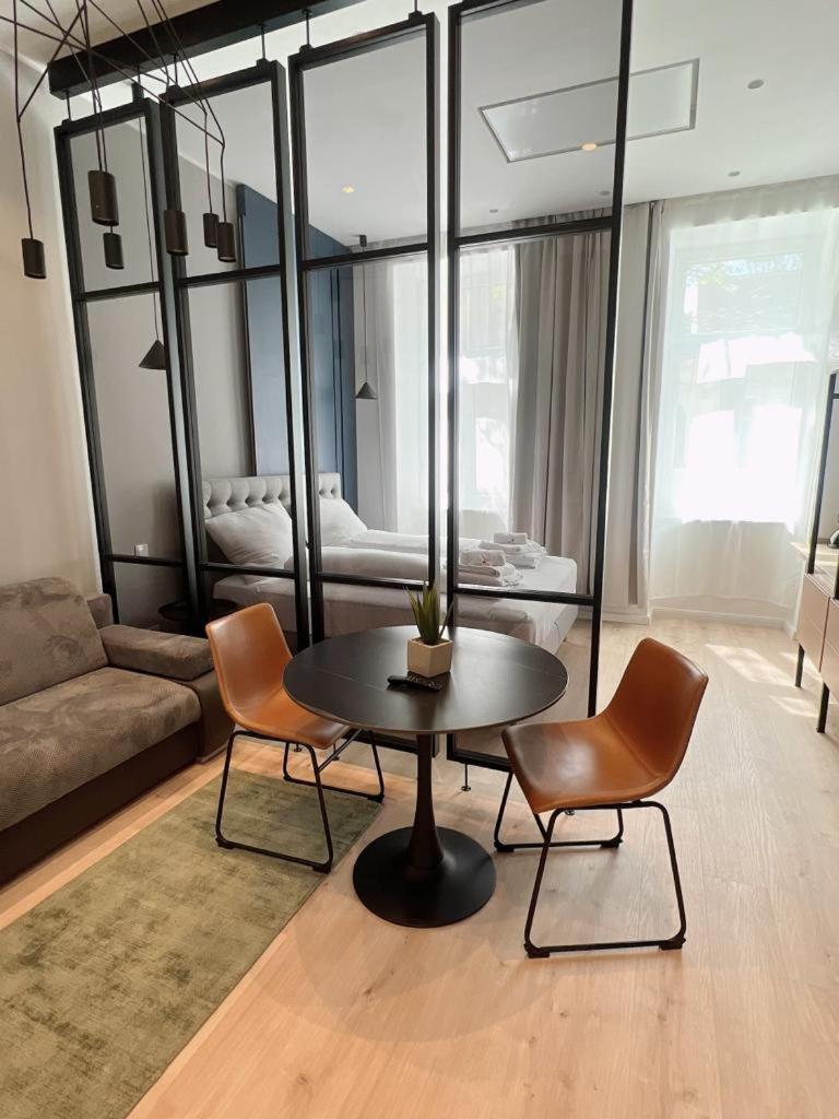 Zeus Design Apartments Schoenbrunn Wenen Buitenkant foto