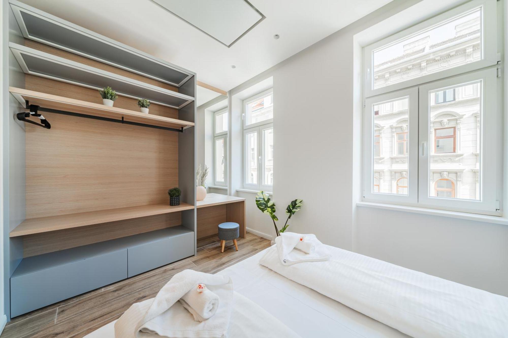 Zeus Design Apartments Schoenbrunn Wenen Buitenkant foto